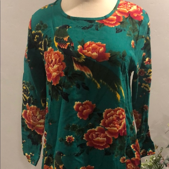 NWT Beautiful floral dress with pockets - Picture 2 of 6